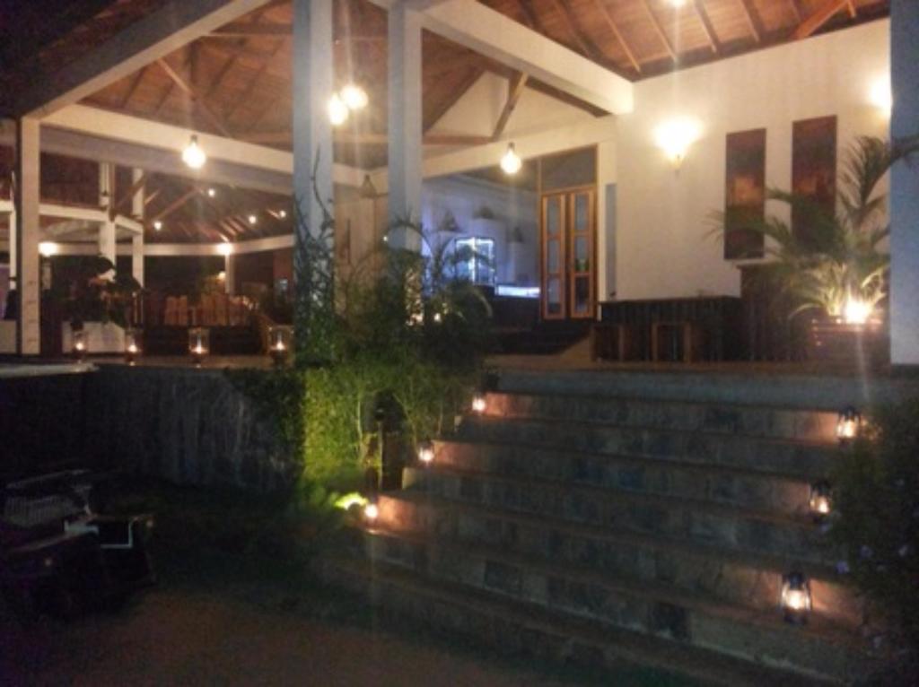 Hotel Brook Boutique à Melsiripura Extérieur photo